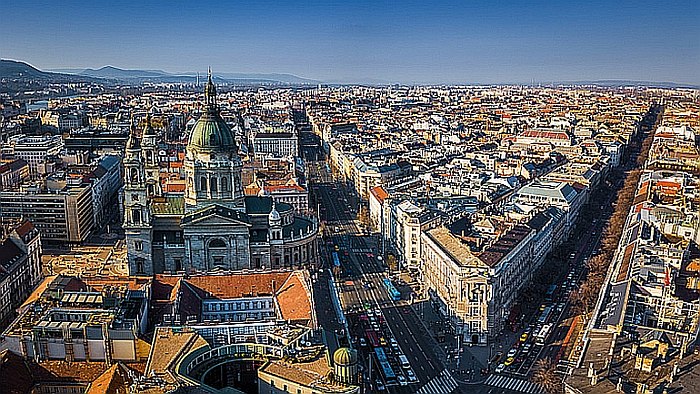 Szárnyalás vagy visszaesés? – ennyit fog érni budapesti lakásod egy év múlva (2022 szeptember)